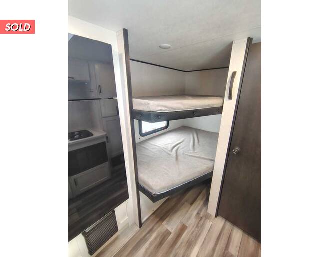 2026 Jayco Jay Flight SLX 250BH SPORT EDITION Travel Trailer at Homestead RV Center STOCK# 2682 Photo 5