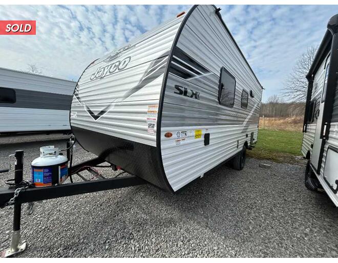 2026 Jayco Jay Flight SLX 175FQ Travel Trailer at Homestead RV Center STOCK# 2719 Photo 6