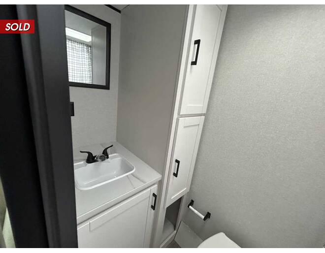 2026 Jayco Jay Flight SLX 175FQ Travel Trailer at Homestead RV Center STOCK# 2719 Photo 11