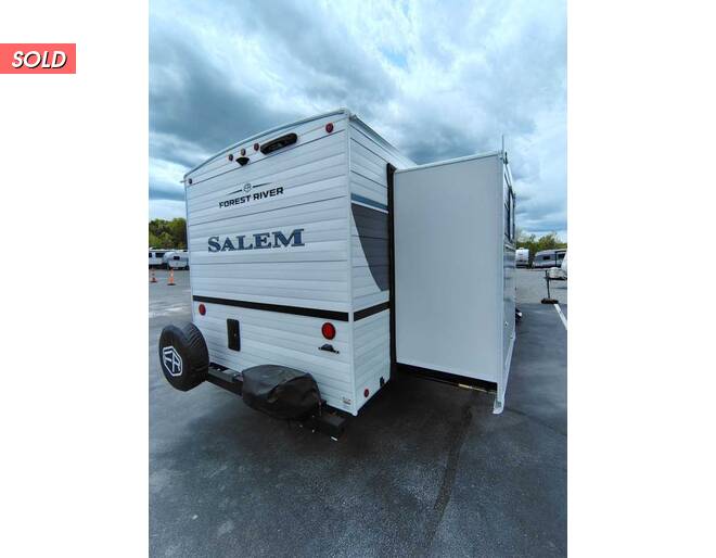 2026 Salem 31KQBTS Travel Trailer at Homestead RV Center STOCK# 2742 Photo 11