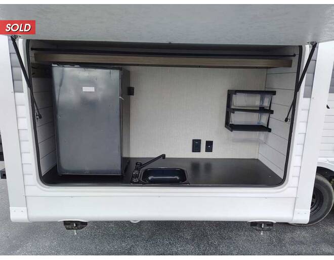 2026 Salem 31KQBTS Travel Trailer at Homestead RV Center STOCK# 2742 Photo 15