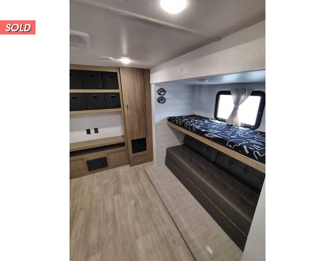 2026 Salem 31KQBTS Travel Trailer at Homestead RV Center STOCK# 2742 Photo 5