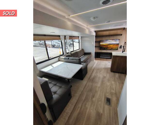 2026 Salem 31KQBTS Travel Trailer at Homestead RV Center STOCK# 2742 Photo 7