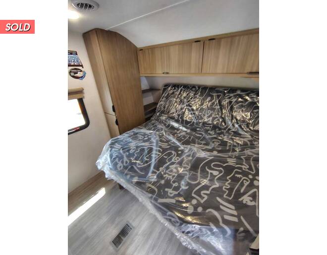 2026 Salem 31KQBTS Travel Trailer at Homestead RV Center STOCK# 2742 Photo 2