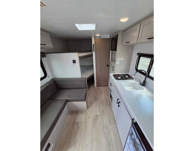 2027 Jay Flight 172DB SPORT EDITION Travel Trailer at Homestead RV Center STOCK# 2797 Photo 5