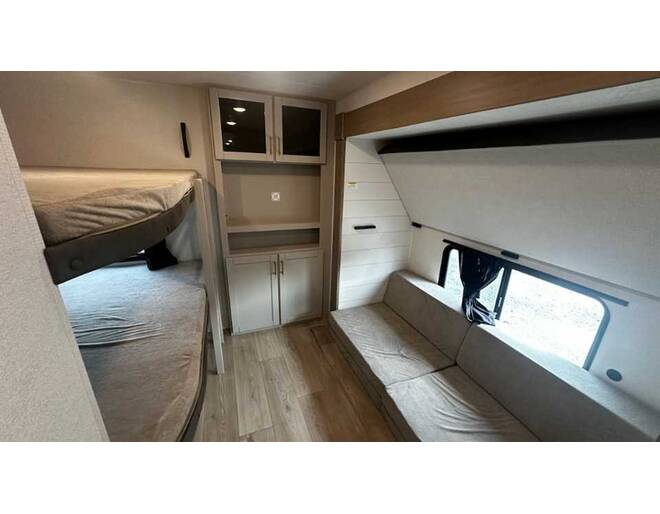 2027 Jay Flight 321BDS Travel Trailer at Homestead RV Center STOCK# 2791 Photo 14