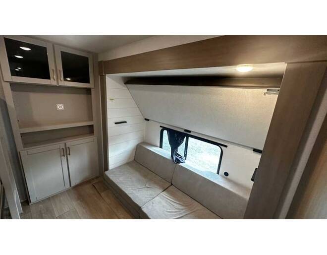 2027 Jay Flight 321BDS Travel Trailer at Homestead RV Center STOCK# 2791 Photo 15