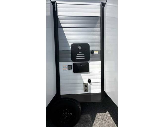 2027 Jay Flight 321BDS Travel Trailer at Homestead RV Center STOCK# 2791 Photo 9