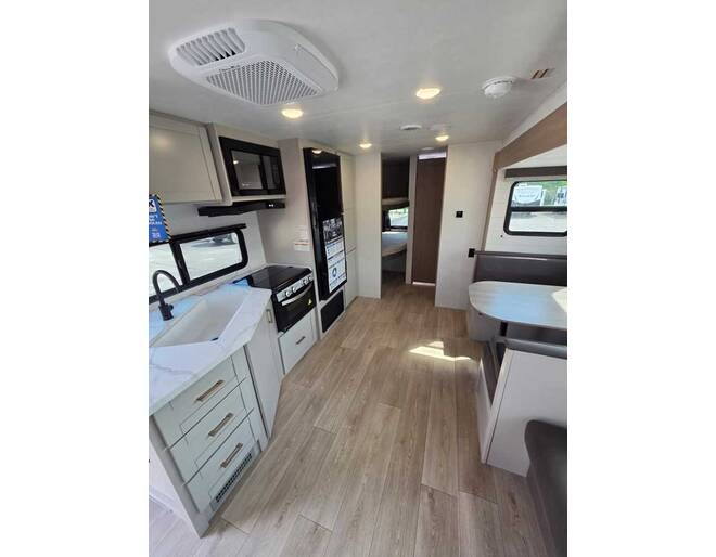 2027 Jay Flight 261BHS Travel Trailer at Homestead RV Center STOCK# 2795 Photo 5
