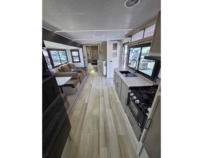 2027 Salem Hemisphere Hyper-Lyte 255RBHL Travel Trailer at Homestead RV Center STOCK# 2800 Photo 4