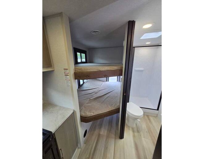 2027 Salem Hemisphere Hyper-Lyte 245BHHL Travel Trailer at Homestead RV Center STOCK# 2801 Photo 5