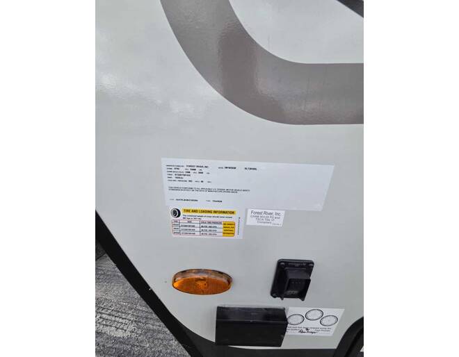 2027 Rockwood Ultra Lite 2916RL Travel Trailer at Homestead RV Center STOCK# 2803 Photo 16