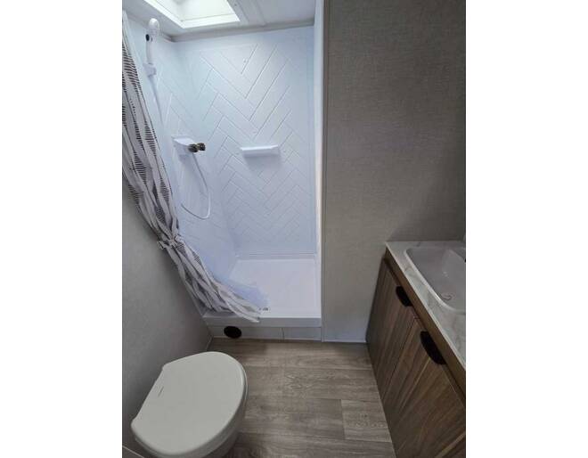 2027 Salem 27RLHD Travel Trailer at Homestead RV Center STOCK# 2805 Photo 9