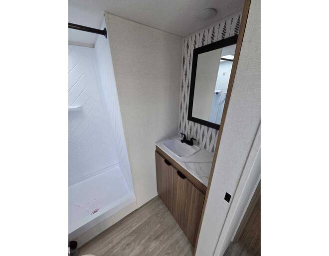 2027 Salem 27RLHD Travel Trailer at Homestead RV Center STOCK# 2806 Photo 12