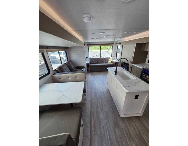 2027 Salem 27RLHD Travel Trailer at Homestead RV Center STOCK# 2806 Photo 6