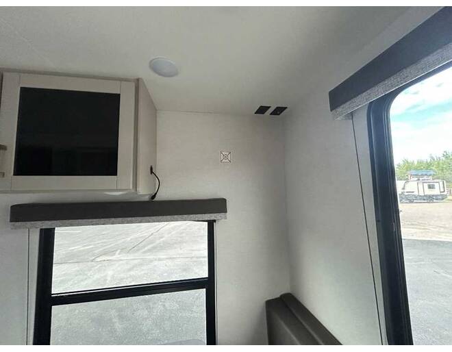 2027 Jay Flight 210QB Travel Trailer at Homestead RV Center STOCK# 2817 Photo 10