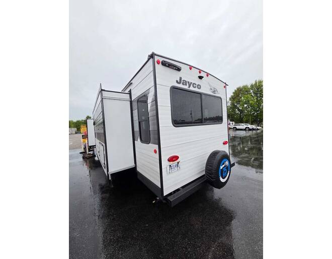 2027 Jay Flight 334RTS Travel Trailer at Homestead RV Center STOCK# 2819 Photo 14