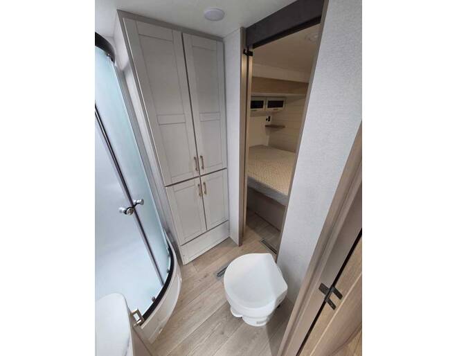 2027 Jay Flight 334RTS Travel Trailer at Homestead RV Center STOCK# 2819 Photo 9