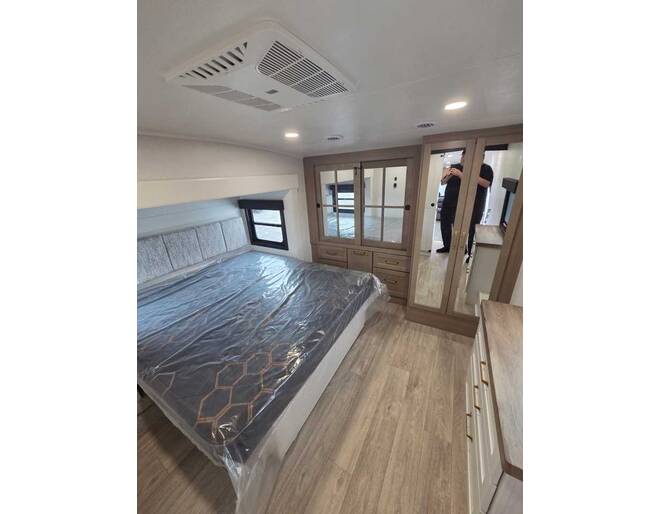 2027 Jayco Eagle 321RSTS Fifth Wheel at Homestead RV Center STOCK# 2820 Photo 15