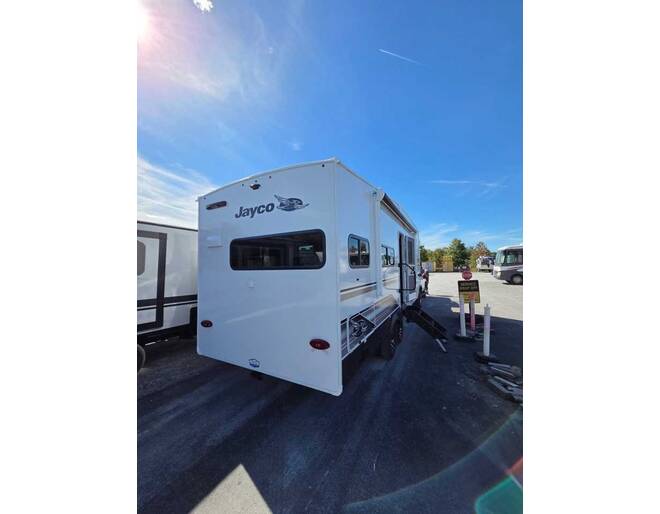 2027 Jayco Eagle SLE 24MLE Fifth Wheel at Homestead RV Center STOCK# 2821 Photo 12