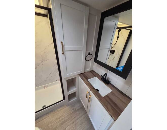 2027 Jayco Eagle SLE 24MLE Fifth Wheel at Homestead RV Center STOCK# 2821 Photo 6
