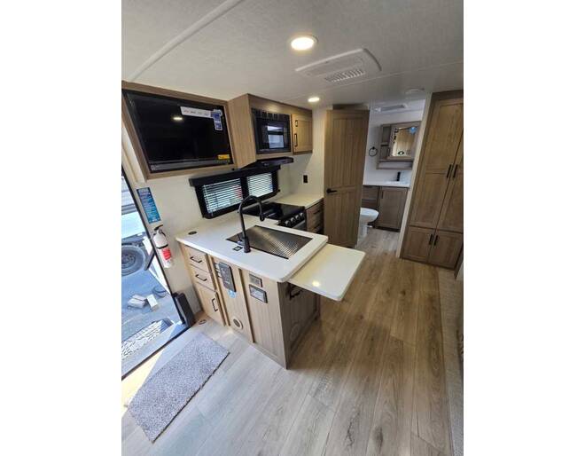 2027 Rockwood Mini Lite 2513S Travel Trailer at Homestead RV Center STOCK# 2798 Photo 6