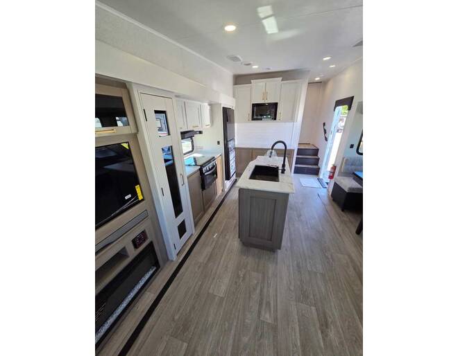 2027 Jayco Eagle SLE 30RLT Fifth Wheel at Homestead RV Center STOCK# 2825 Photo 2