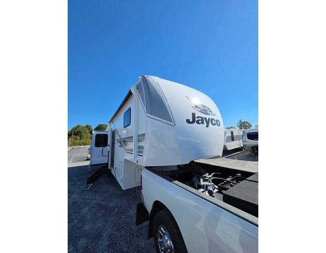 2027 Jayco Eagle SLE 30RLT Fifth Wheel at Homestead RV Center STOCK# 2825 Photo 8