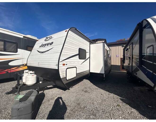 2016 Jayco Jay Flight SLX 267BHSW Travel Trailer at Homestead RV Center STOCK# 2826 Photo 10