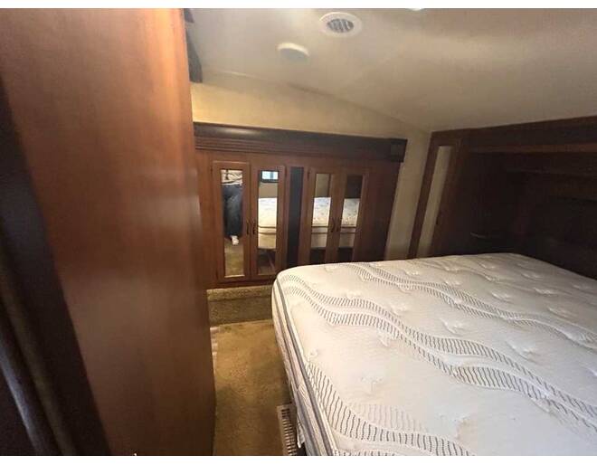 2014 Jayco Eagle HT 29.5BHDS Fifth Wheel at Homestead RV Center STOCK# 2827 Photo 11