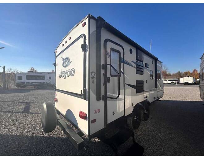 2017 Jayco Jay Feather 7 19XUD Travel Trailer at Homestead RV Center STOCK# 2835 Photo 4