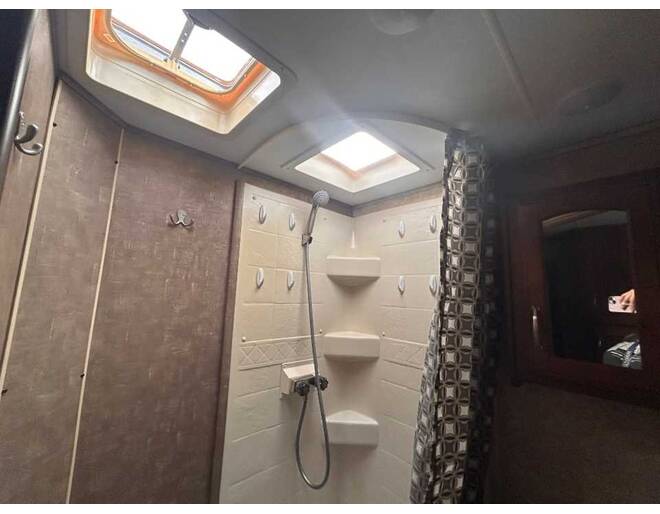 2017 Jayco Jay Feather 7 19XUD Travel Trailer at Homestead RV Center STOCK# 2835 Photo 9