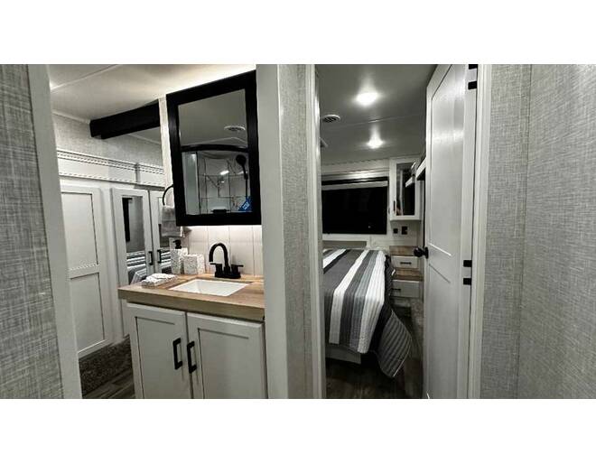 2024 Jayco Eagle 28.5RSTS Fifth Wheel at Homestead RV Center STOCK# 2206 Photo 15